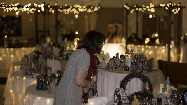 Viewing Creche Display